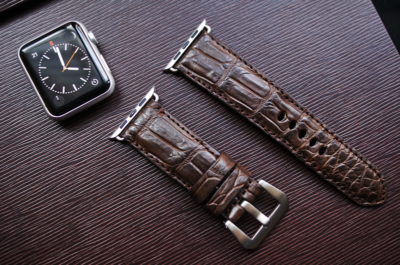 Cách chọn dây đồng hồ da cá sấu apple watch phù hợp